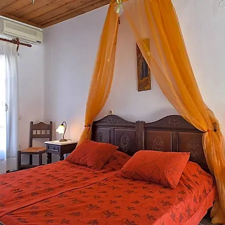 Sifnaika Konakia -traditional Settlements Apollonía