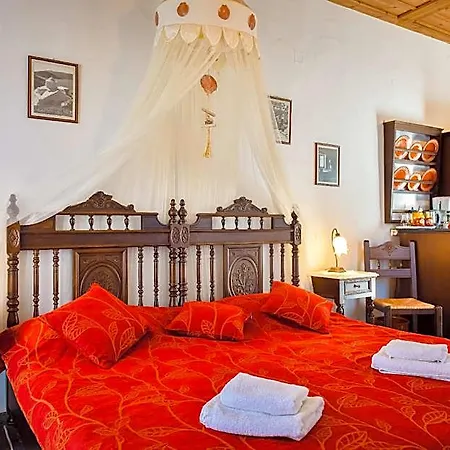 Sifnaika Konakia -traditional Settlements Hotel 3*